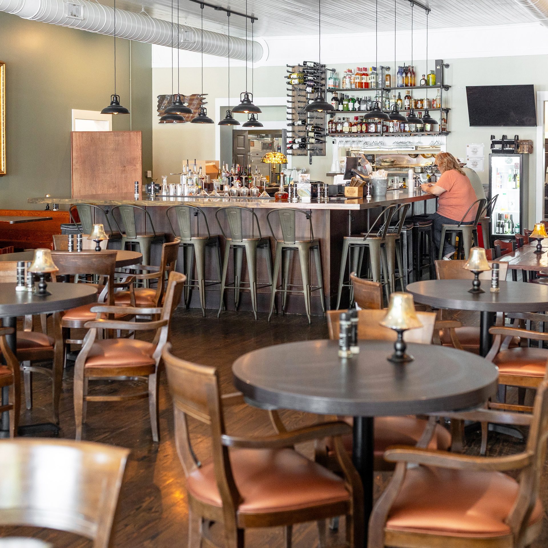 Comfortable Dining for Everyone